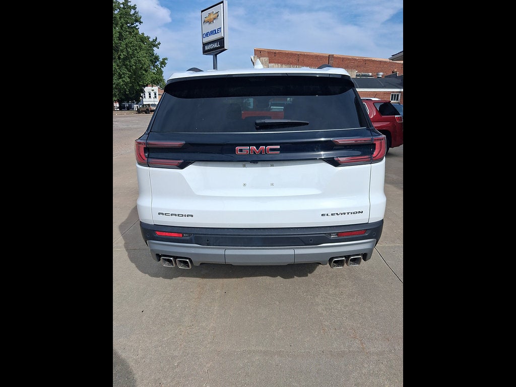 2026 GMC Acadia Elevation
