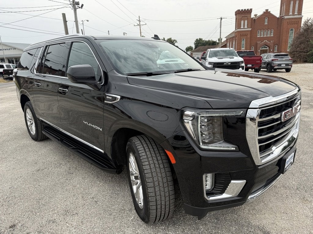 2023 GMC Yukon XL SLT
