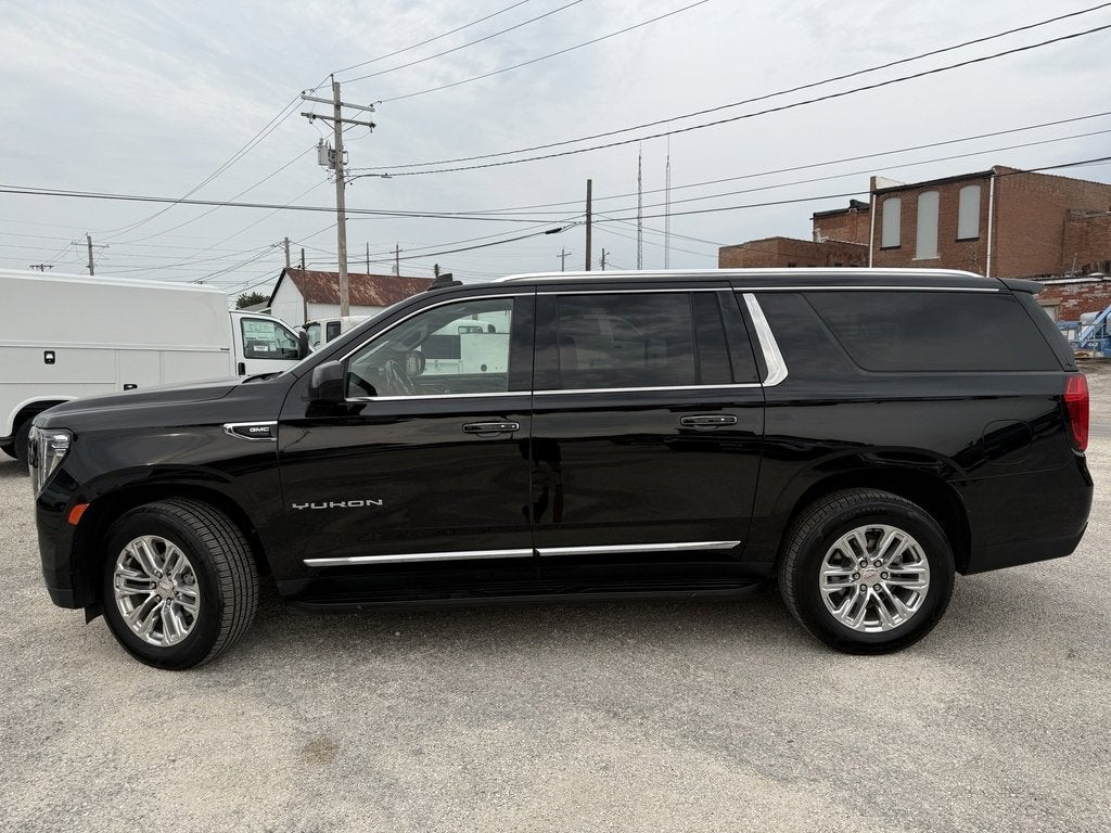 2023 GMC Yukon XL SLT