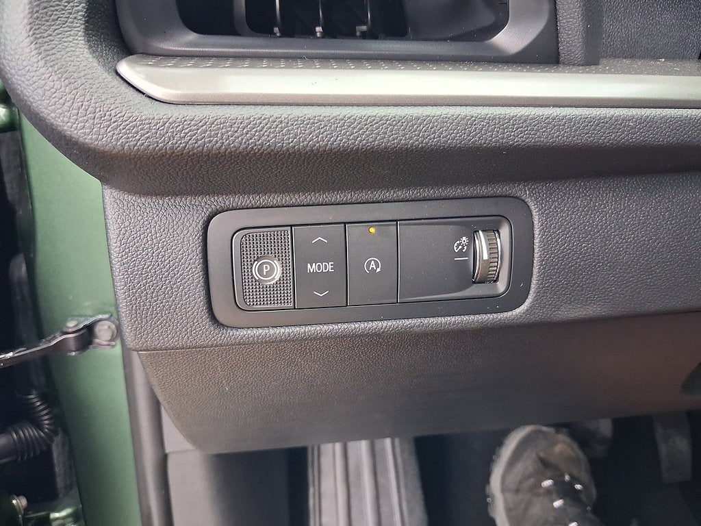 2027 Chevrolet Traverse LT - Photo 17