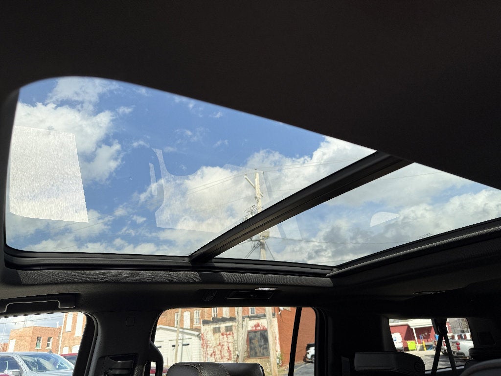 2021 Chevrolet Suburban High Country