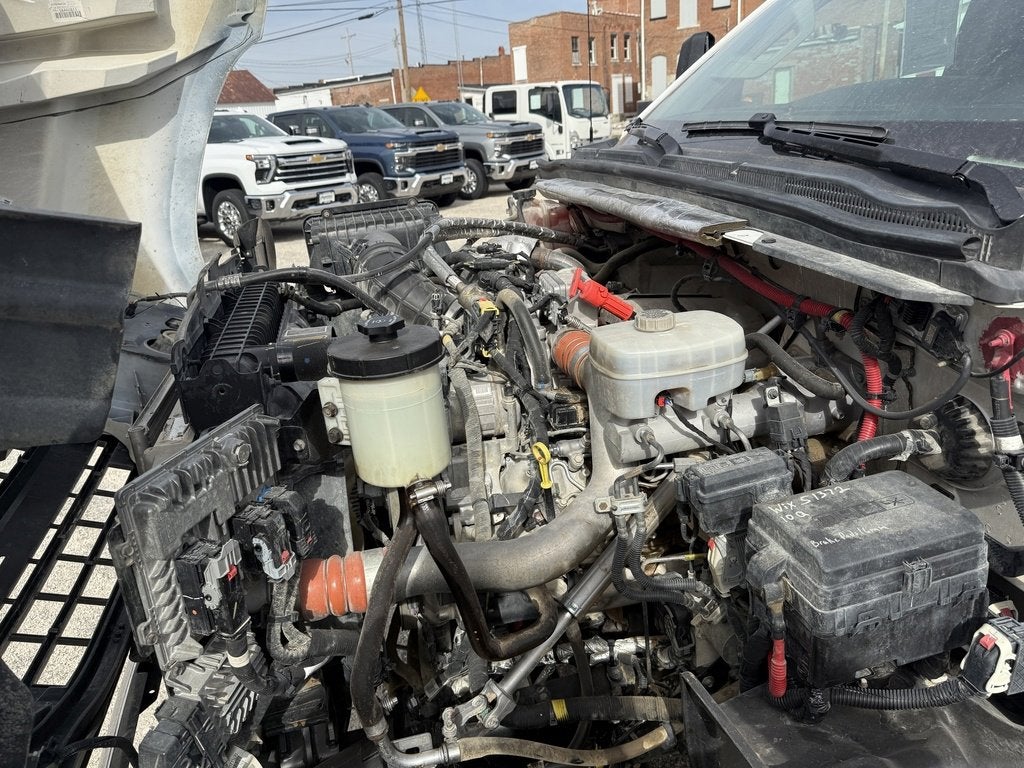 2022 Chevrolet Silverado 5500 HD Work Truck