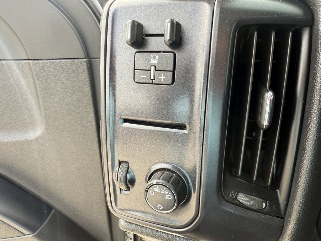 2022 Chevrolet Silverado 5500 HD Work Truck