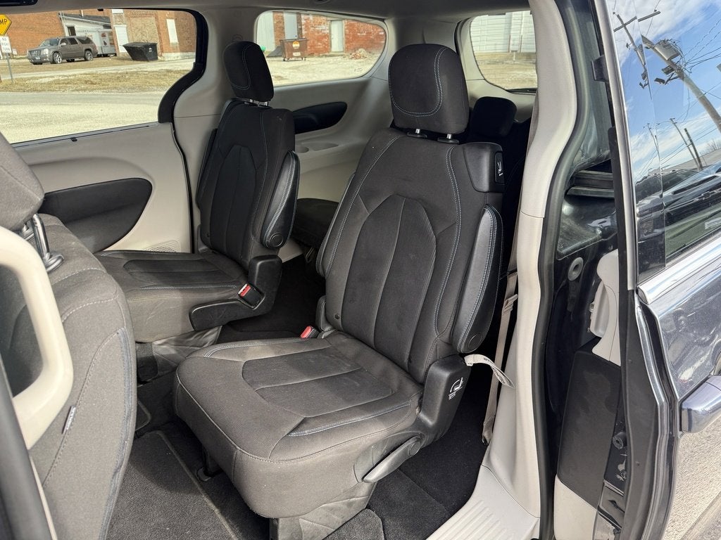 2021 Chrysler Pacifica Touring