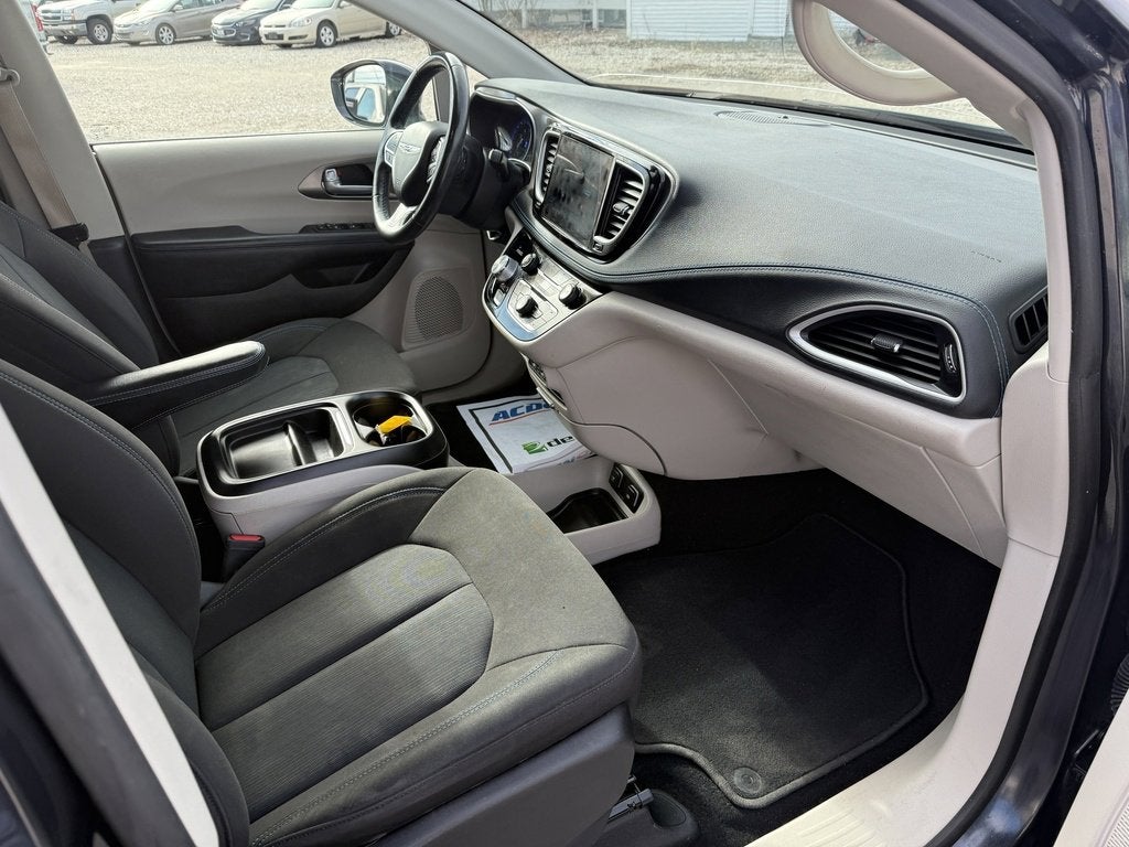 2021 Chrysler Pacifica Touring