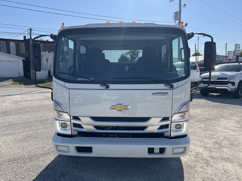 2025 Chevrolet Low Cab Forward 4500 Base