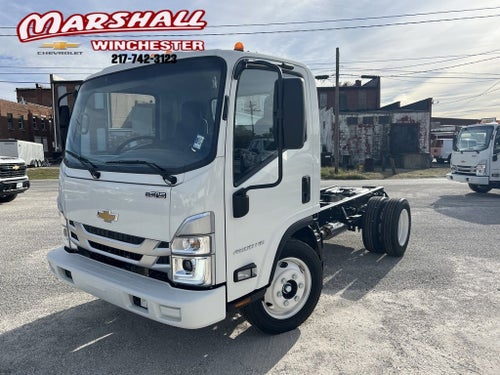 2025 Chevrolet Low Cab Forward 4500 Base
