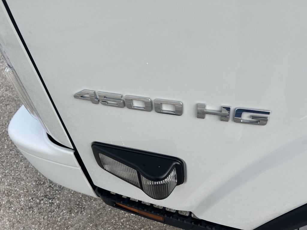 2025 Chevrolet Low Cab Forward 4500 Base